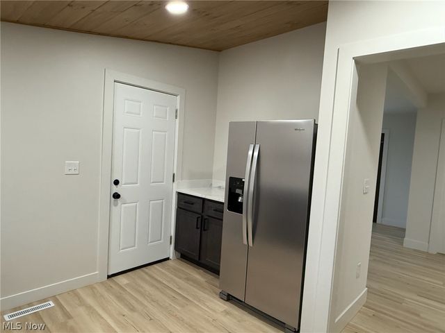 1986 Carolina Street NW, Dover, OH 44622