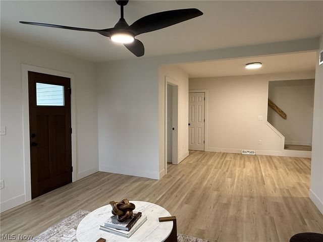 1986 Carolina Street NW, Dover, OH 44622