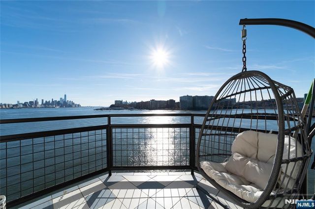 600 Harbor Boulevard 1064, Weehawken, NJ 07086