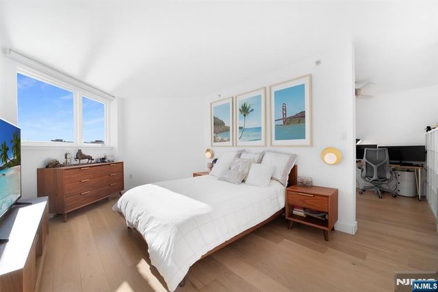 600 Harbor Boulevard 1064, Weehawken, NJ 07086