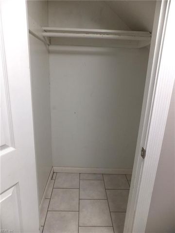 2302 Brigadoon CT, Virginia Beach, VA 23455