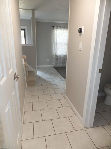 2302 Brigadoon CT, Virginia Beach, VA 23455