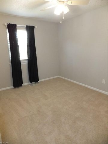 2302 Brigadoon CT, Virginia Beach, VA 23455