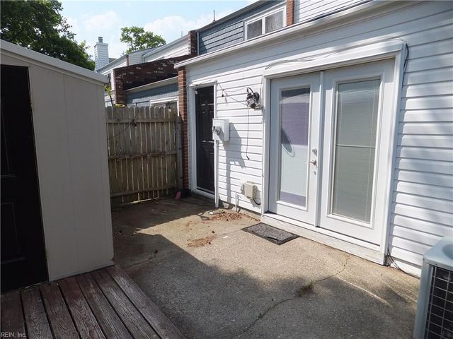 2302 Brigadoon CT, Virginia Beach, VA 23455