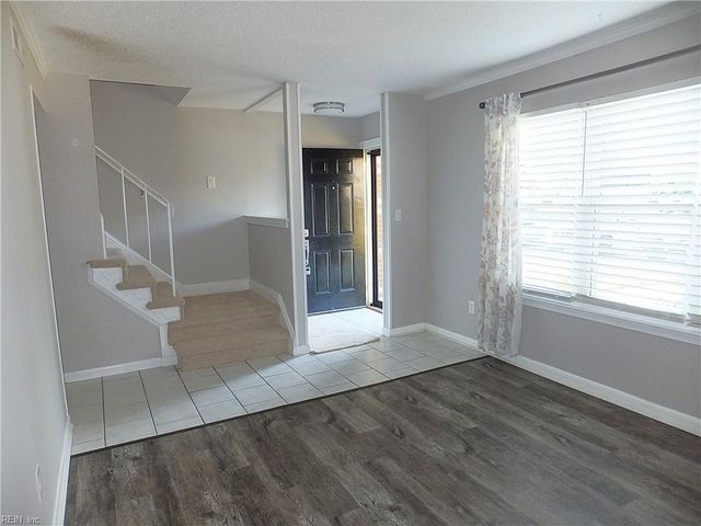 2302 Brigadoon CT, Virginia Beach, VA 23455