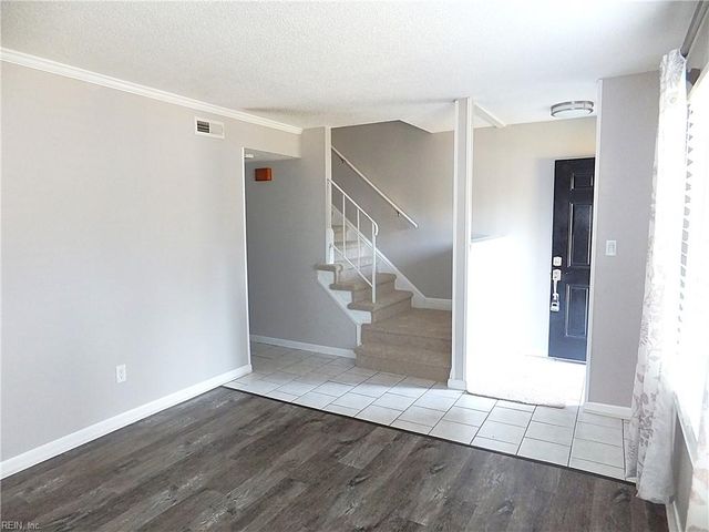 2302 Brigadoon CT, Virginia Beach, VA 23455