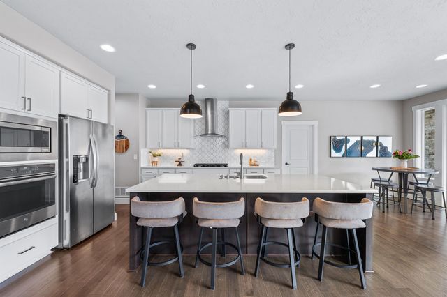 1527 S Morningside Heights Dr, Greenacres, WA 99016