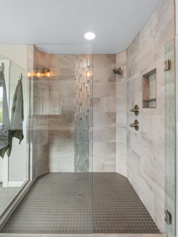 1527 S Morningside Heights Dr, Greenacres, WA 99016
