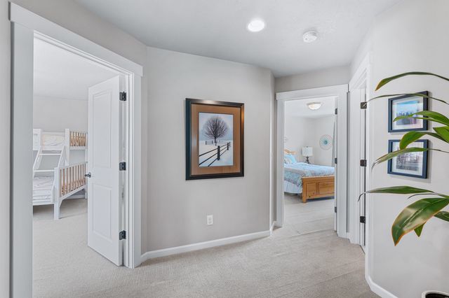 1527 S Morningside Heights Dr, Greenacres, WA 99016