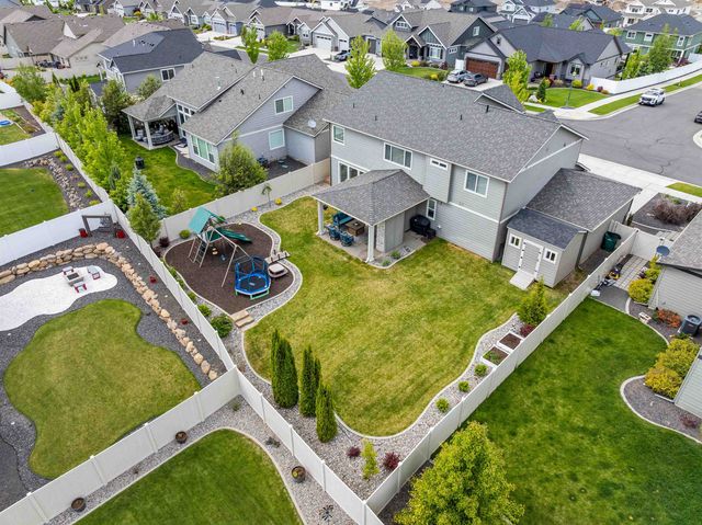 1527 S Morningside Heights Dr, Greenacres, WA 99016