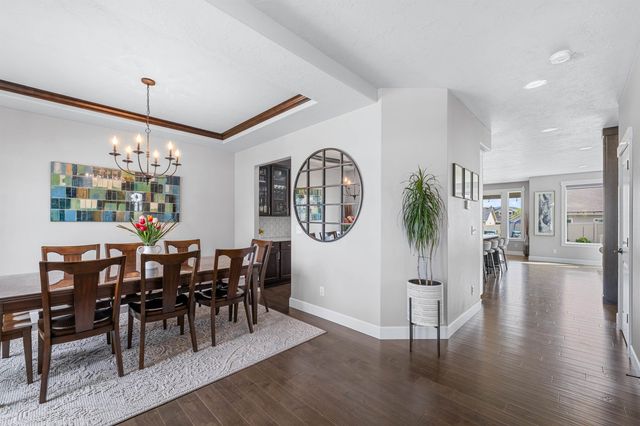 1527 S Morningside Heights Dr, Greenacres, WA 99016