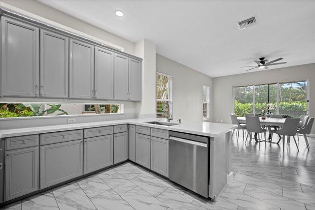 2020 Graden Drive, Palm Beach Gardens, FL 33410