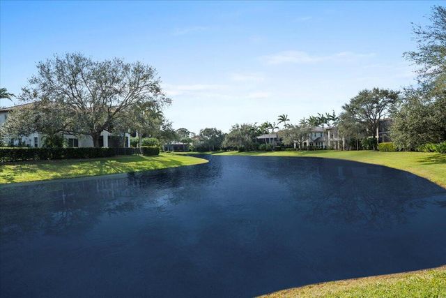 2020 Graden Drive, Palm Beach Gardens, FL 33410