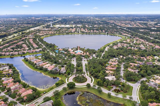 2020 Graden Drive, Palm Beach Gardens, FL 33410