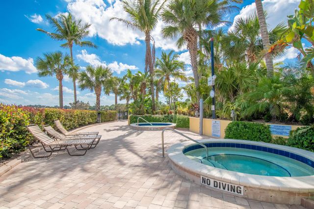 2020 Graden Drive, Palm Beach Gardens, FL 33410