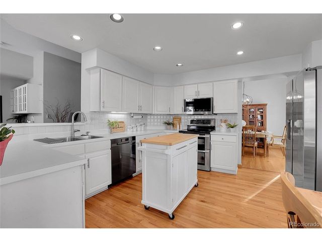 14165 W Warren Cir, Lakewood, CO 80228