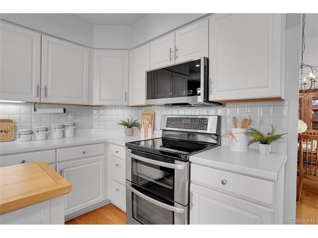 14165 W Warren Cir, Lakewood, CO 80228