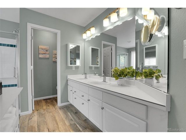 14165 W Warren Cir, Lakewood, CO 80228