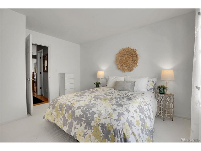 14165 W Warren Cir, Lakewood, CO 80228