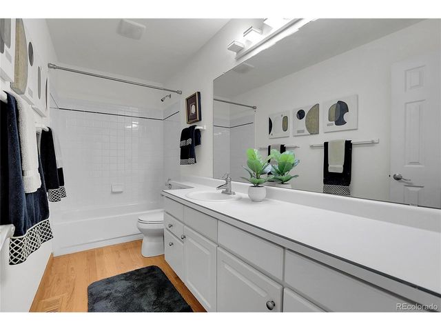 14165 W Warren Cir, Lakewood, CO 80228