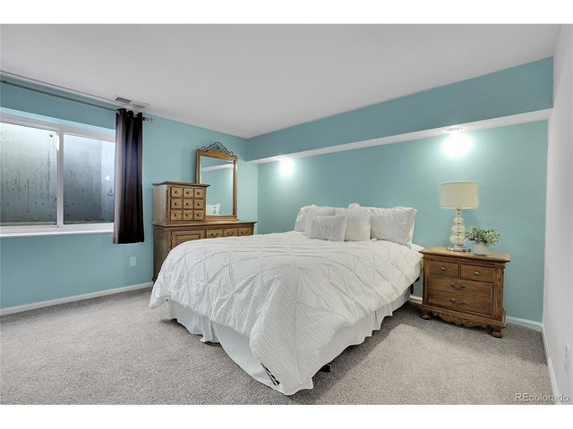 14165 W Warren Cir, Lakewood, CO 80228