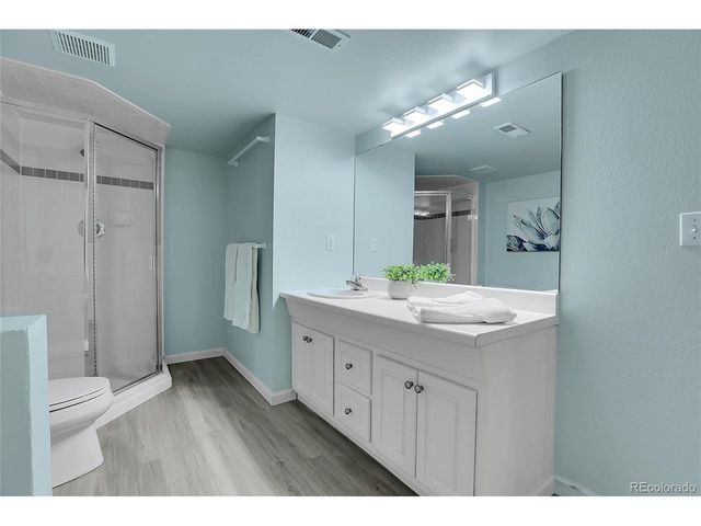 14165 W Warren Cir, Lakewood, CO 80228