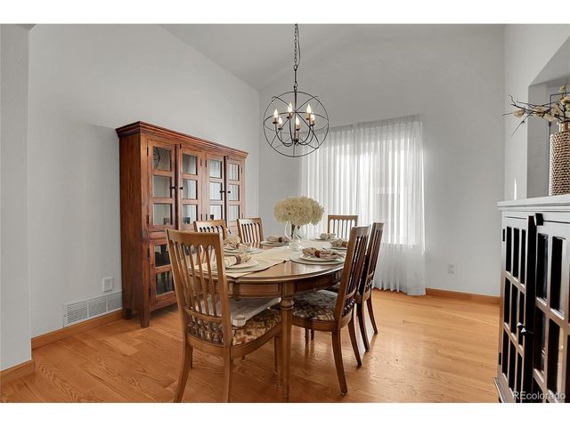 14165 W Warren Cir, Lakewood, CO 80228