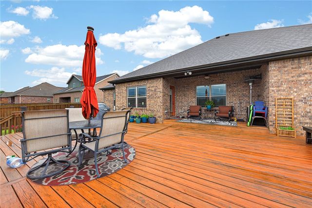 307 Pebble Beach Drive, Cave Springs, AR 72718