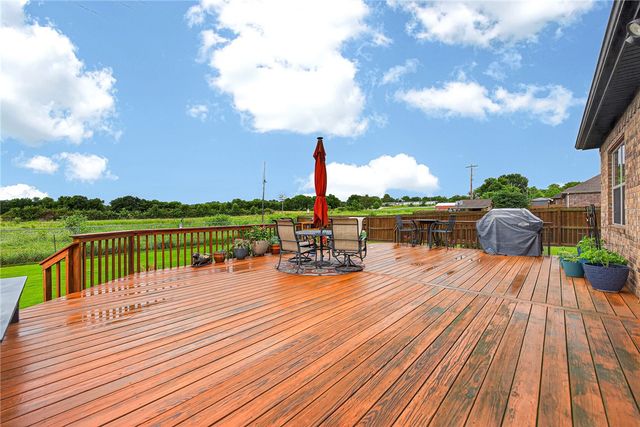 307 Pebble Beach Drive, Cave Springs, AR 72718