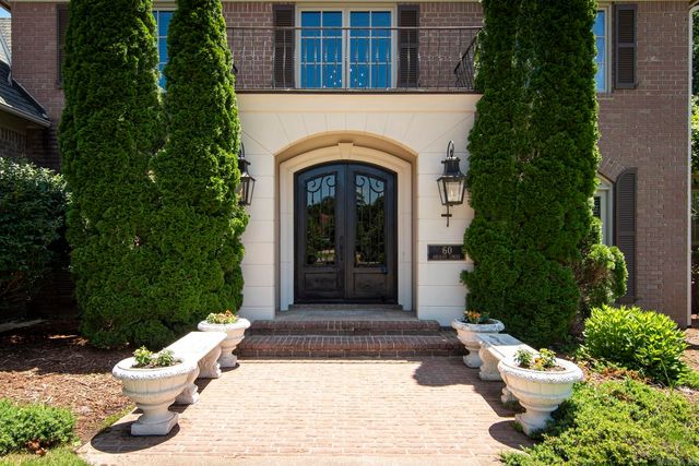 60 Sologne Cir, Little Rock, AR 72223