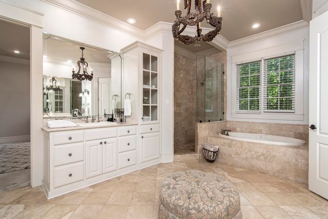 60 Sologne Cir, Little Rock, AR 72223