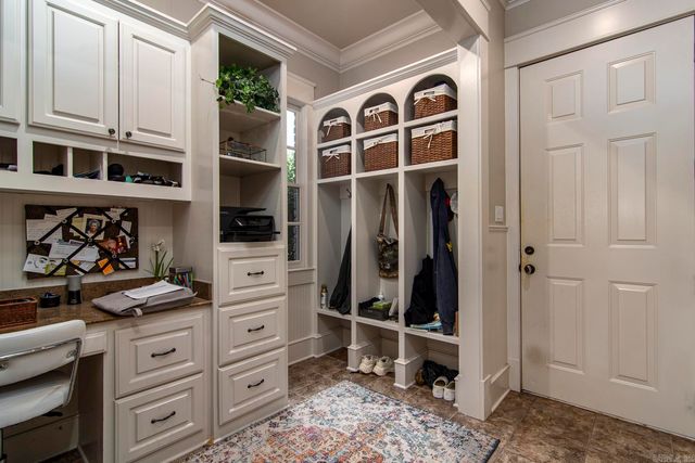 60 Sologne Cir, Little Rock, AR 72223