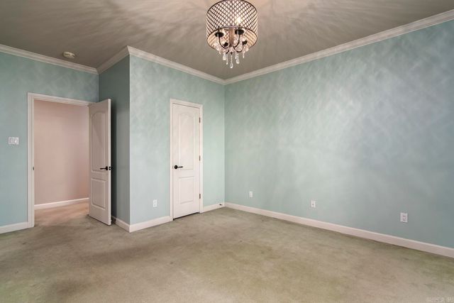 60 Sologne Cir, Little Rock, AR 72223