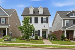 313 Cloverbrook Way, Gallatin, TN 37066