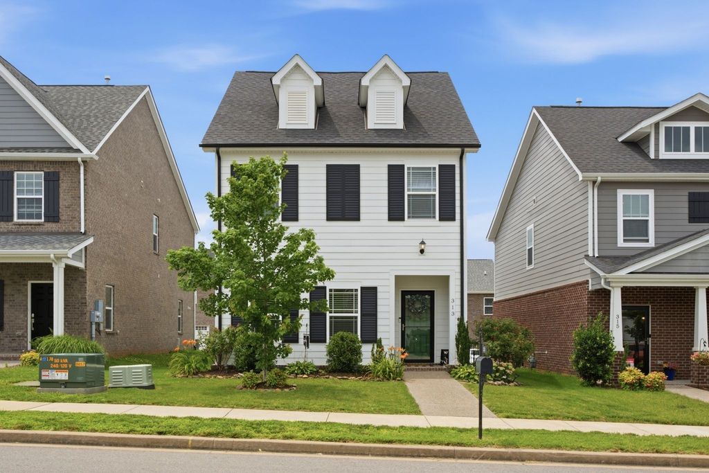 313 Cloverbrook Way, Gallatin, TN 37066