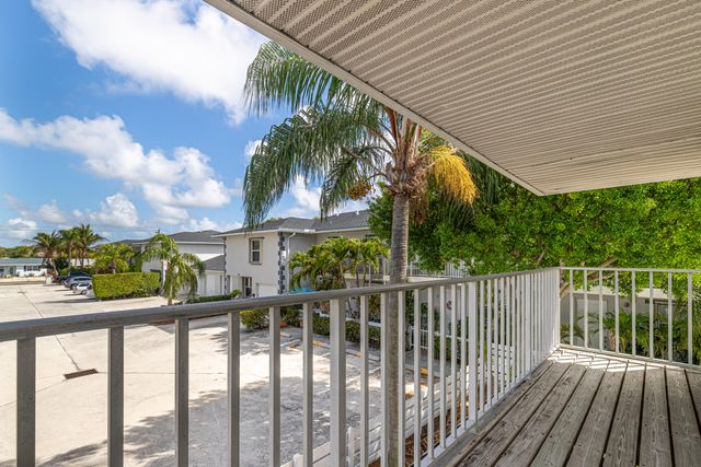 324 W Pine Street 11, Lantana, FL 33462