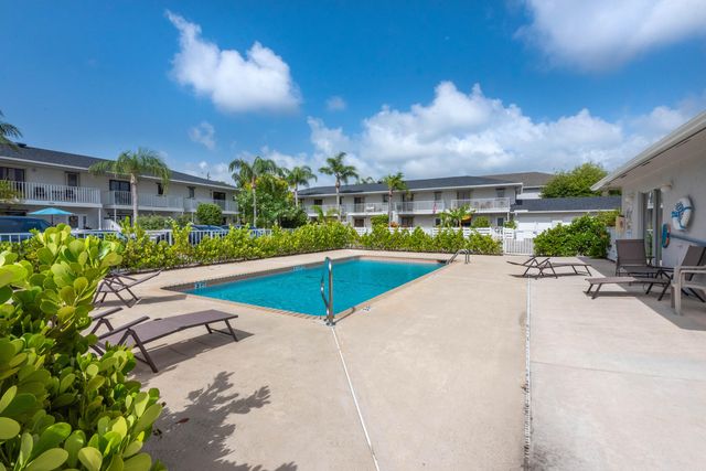 324 W Pine Street 11, Lantana, FL 33462