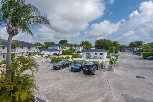 324 W Pine Street 11, Lantana, FL 33462