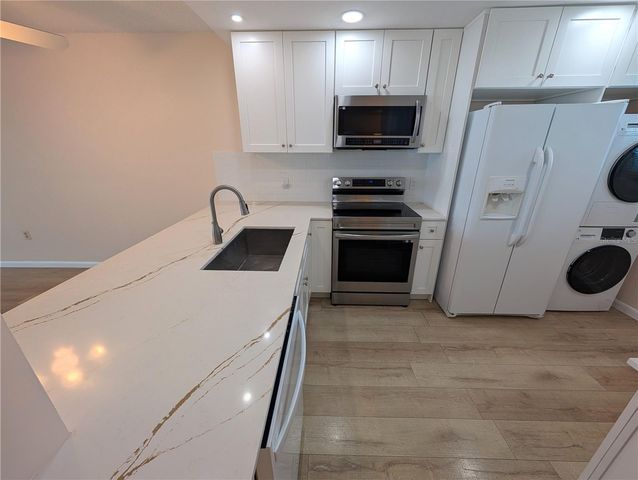 18304 GULF BOULEVARD 406, Redington Shores, FL 33708