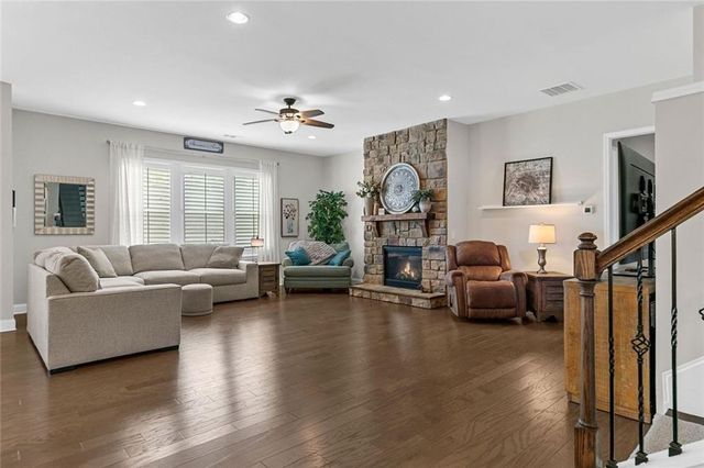 1149 Waters Way, Kennesaw, GA 30152