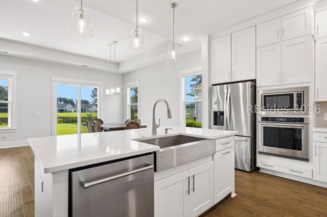 1712 Azalea Dr, Hardeeville, SC 29927