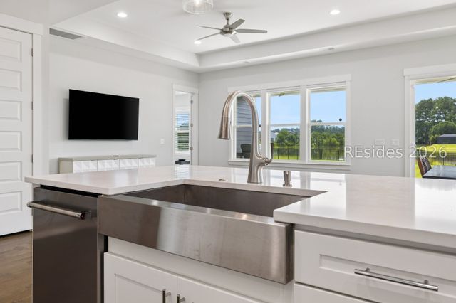 1712 Azalea Dr, Hardeeville, SC 29927