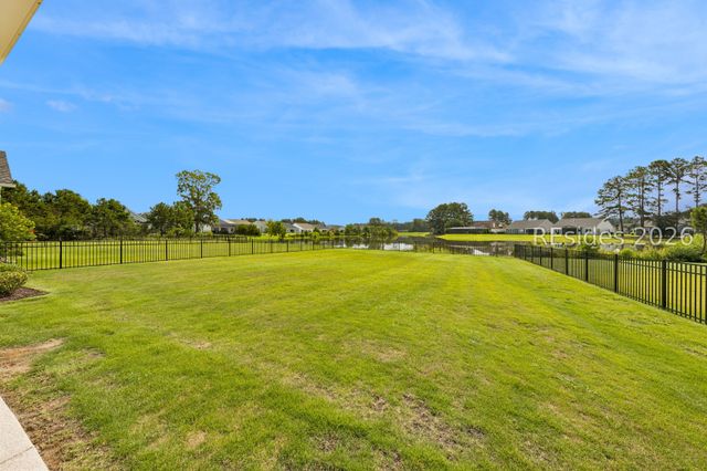 1712 Azalea Dr, Hardeeville, SC 29927