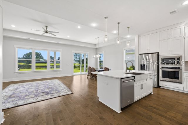 1712 Azalea Dr, Hardeeville, SC 29927