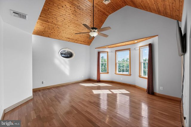 111 HEILIG RD, Sewell, NJ 08080