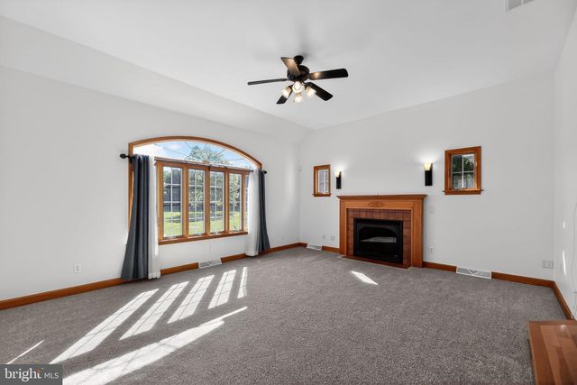 111 HEILIG RD, Sewell, NJ 08080