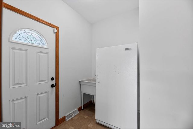 111 HEILIG RD, Sewell, NJ 08080