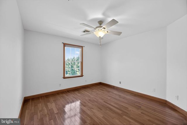 111 HEILIG RD, Sewell, NJ 08080