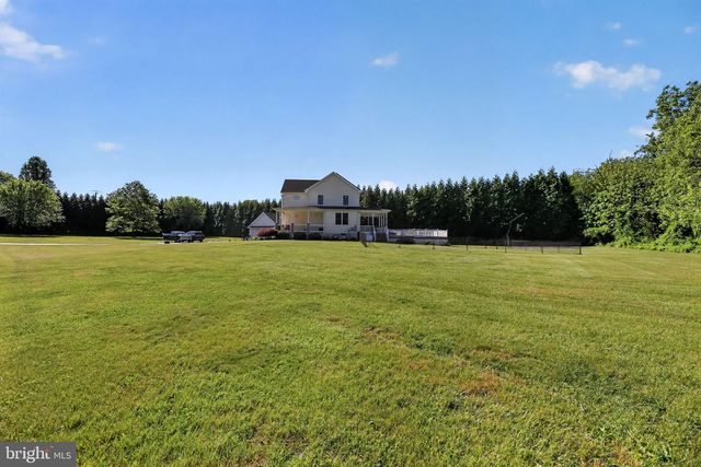 111 HEILIG RD, Sewell, NJ 08080