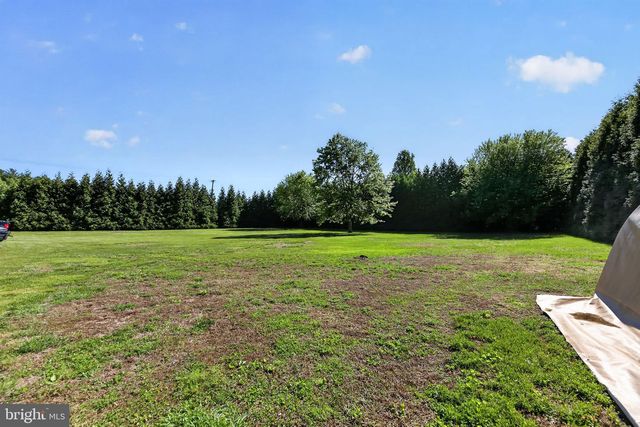 111 HEILIG RD, Sewell, NJ 08080